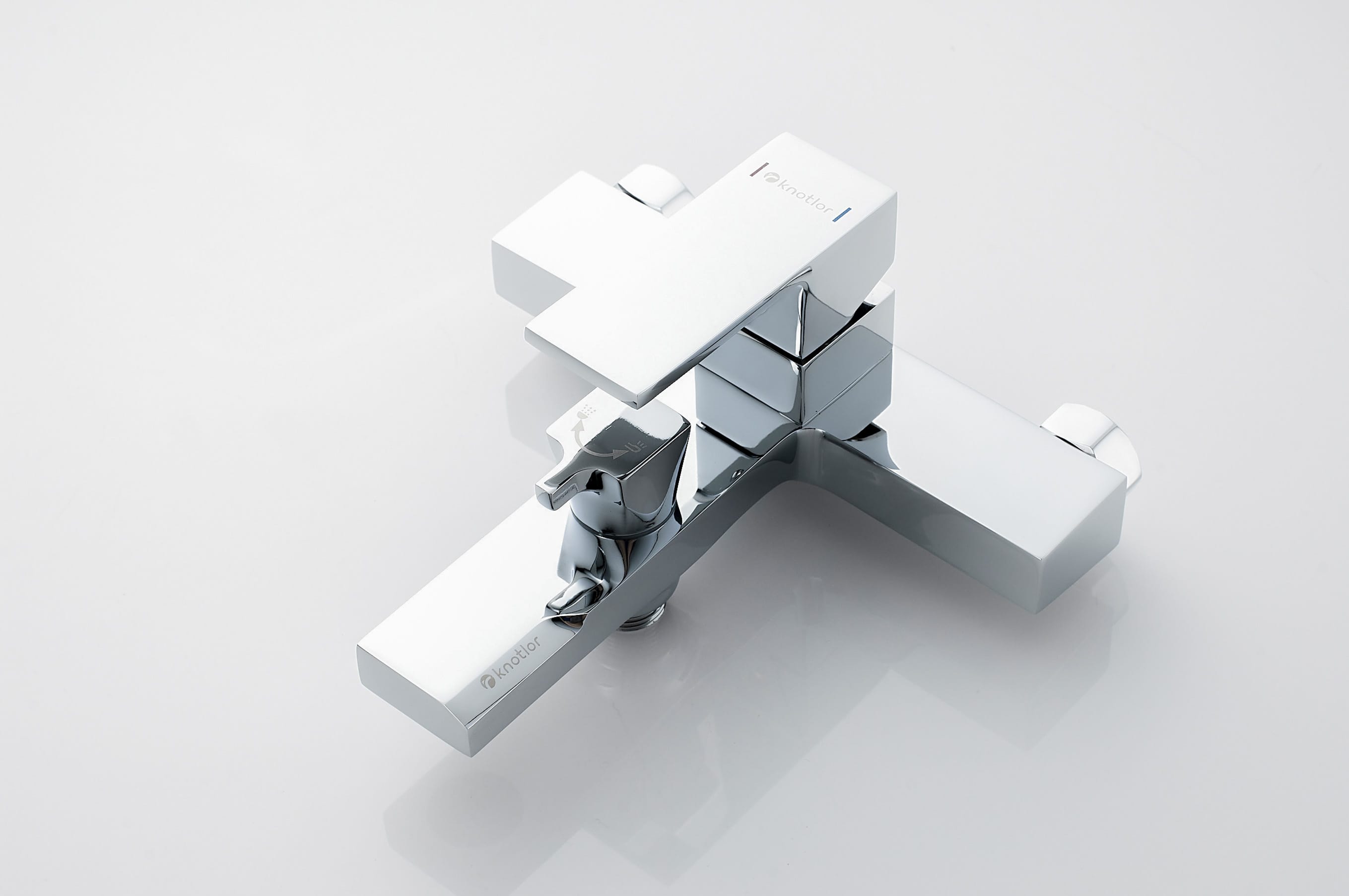 Смеситель для ванны с душем KN-22