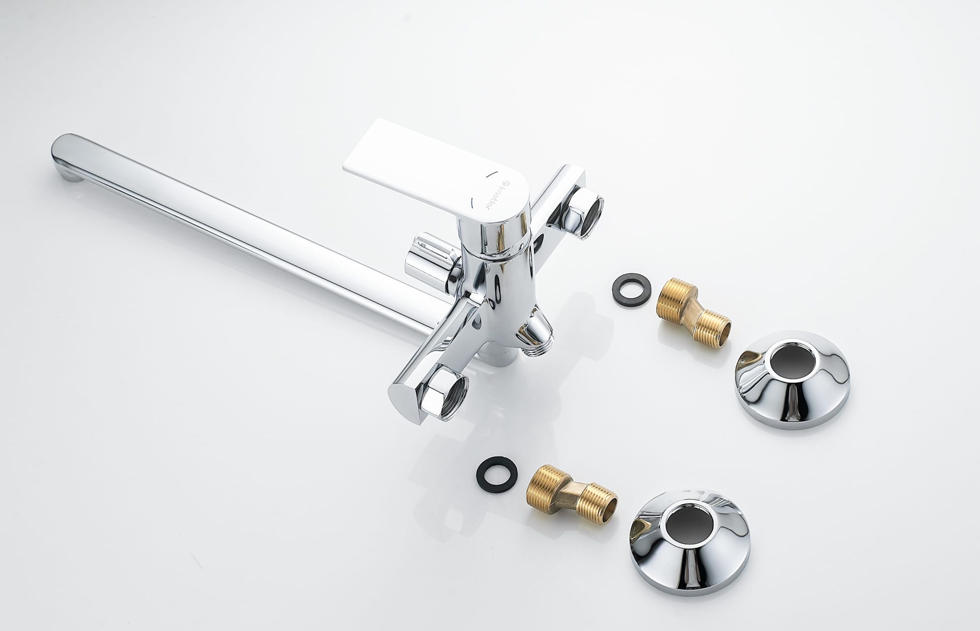 Смеситель для ванны с душем KN-33