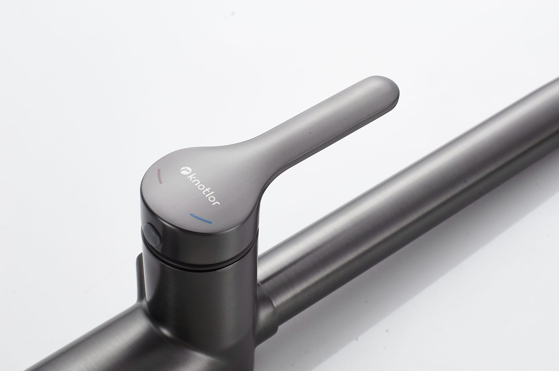 Смеситель для кухни с индикатором температуры KN-100/GM