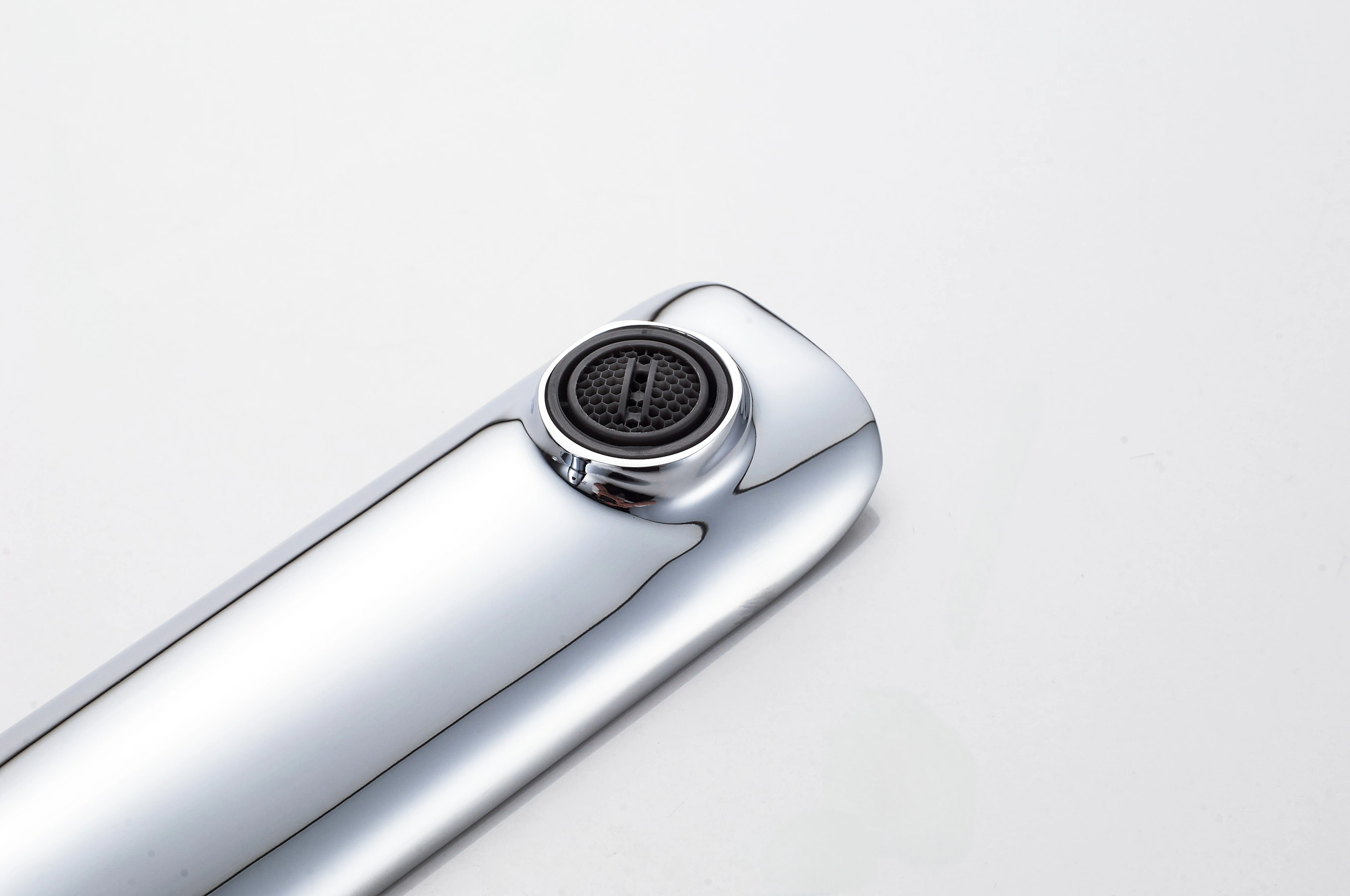 Сенсорный смеситель для раковины KN-01