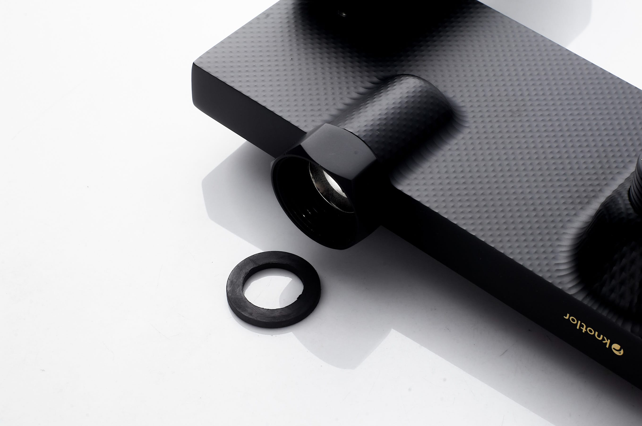 Душевая система с верхним тропическим душем KN-72/BL