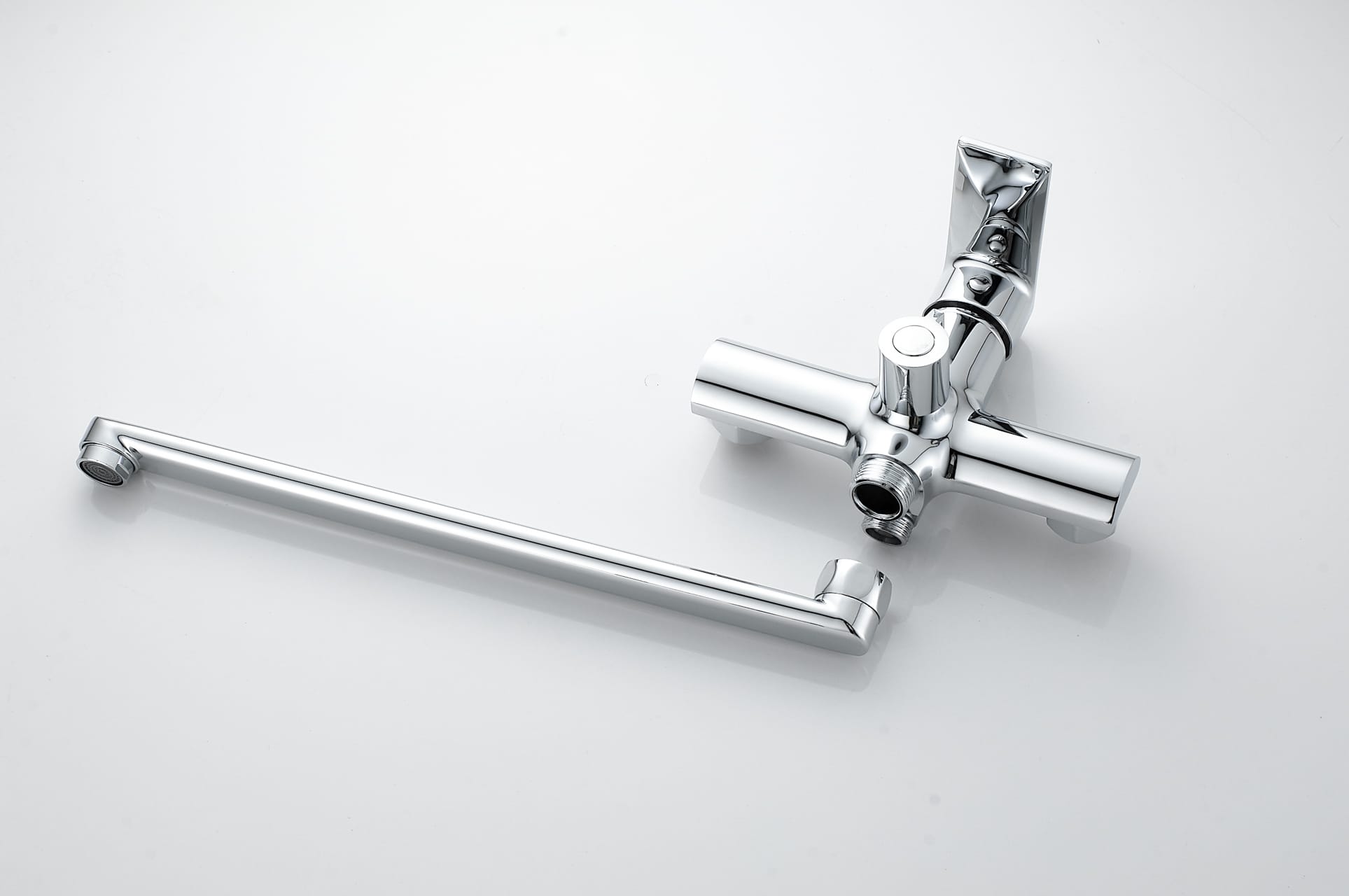 Смеситель для ванны с душем KN-33