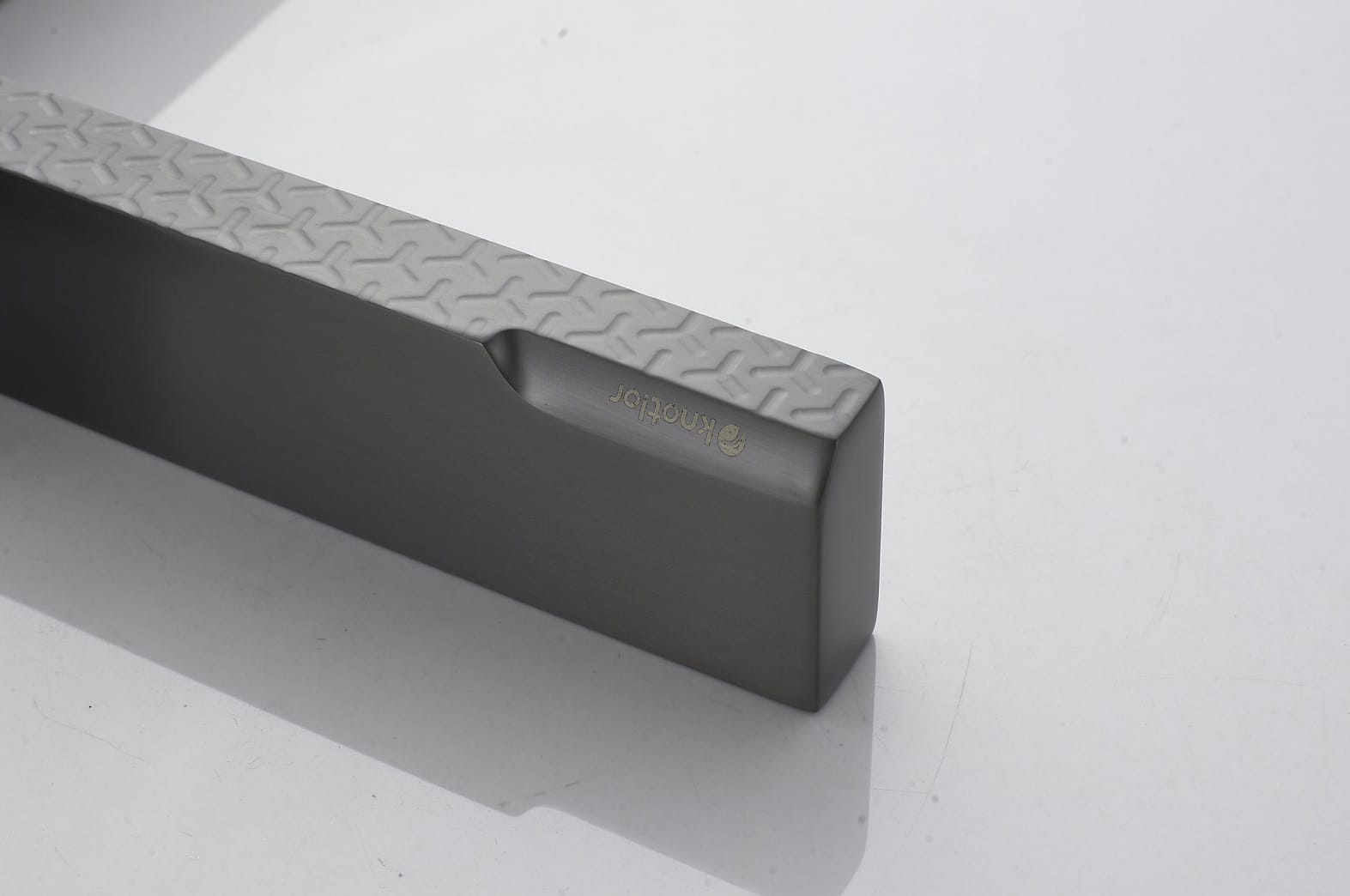 Смеситель для накладной раковины KN-24/GMP