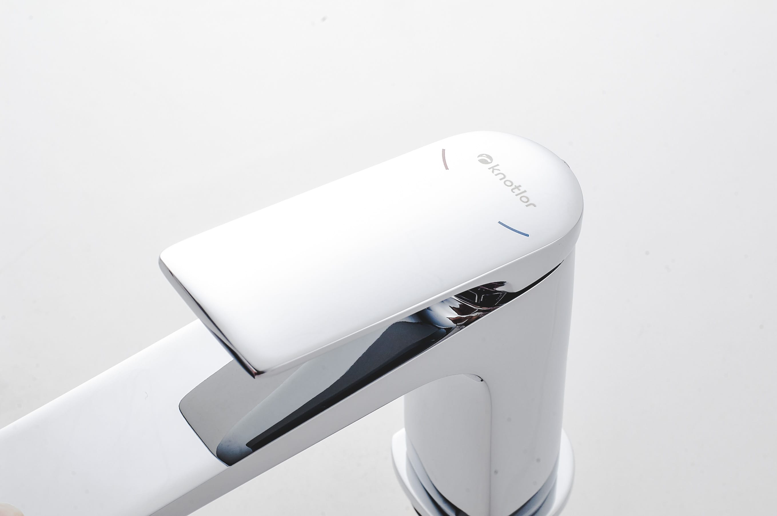 Смеситель для раковины KN-70