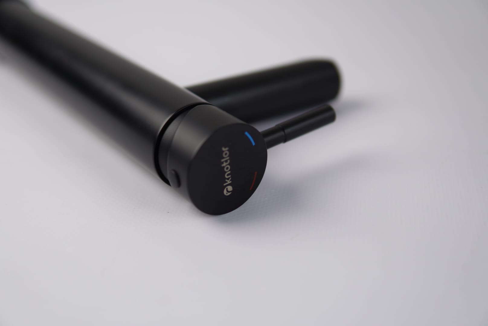 Смеситель для накладной раковины SS-04/02