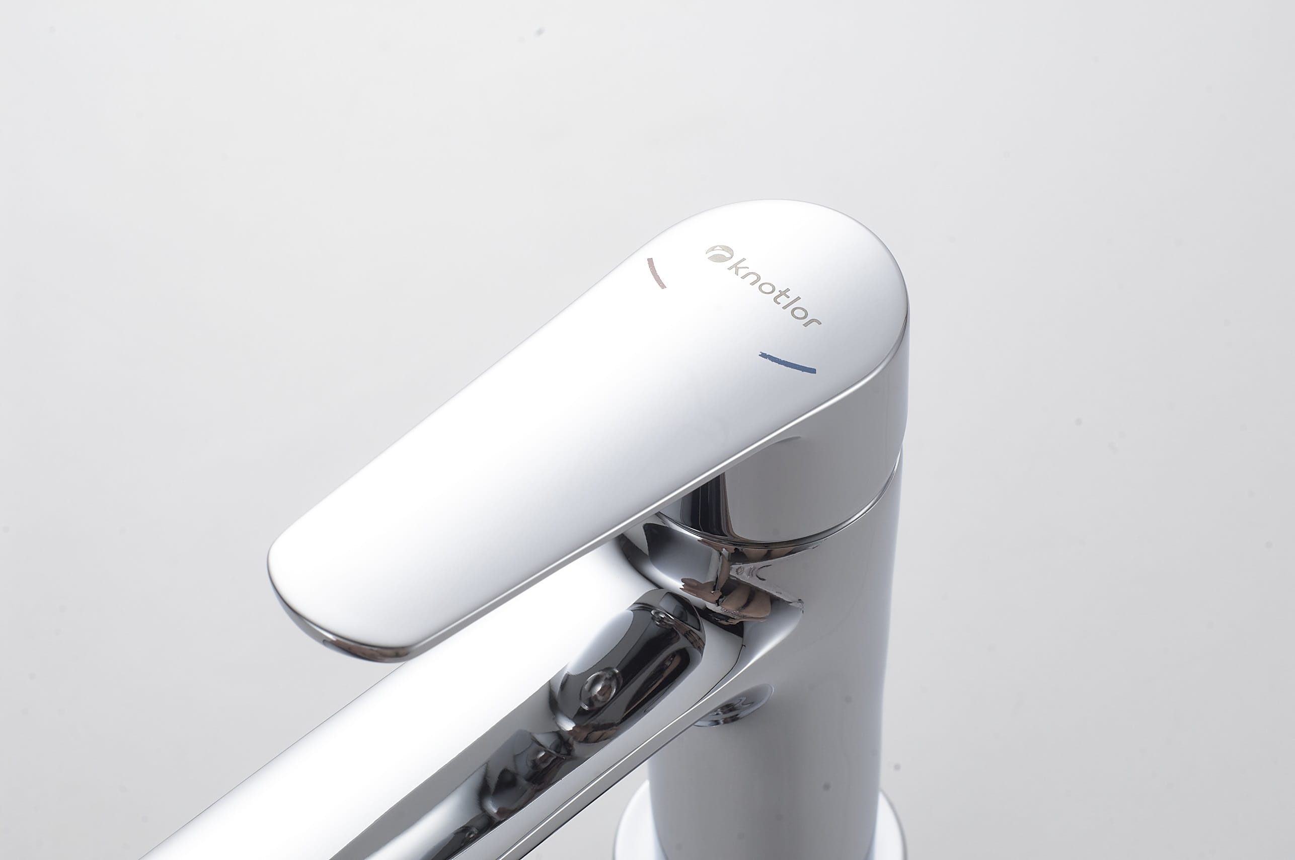 Смеситель для раковины KN-50