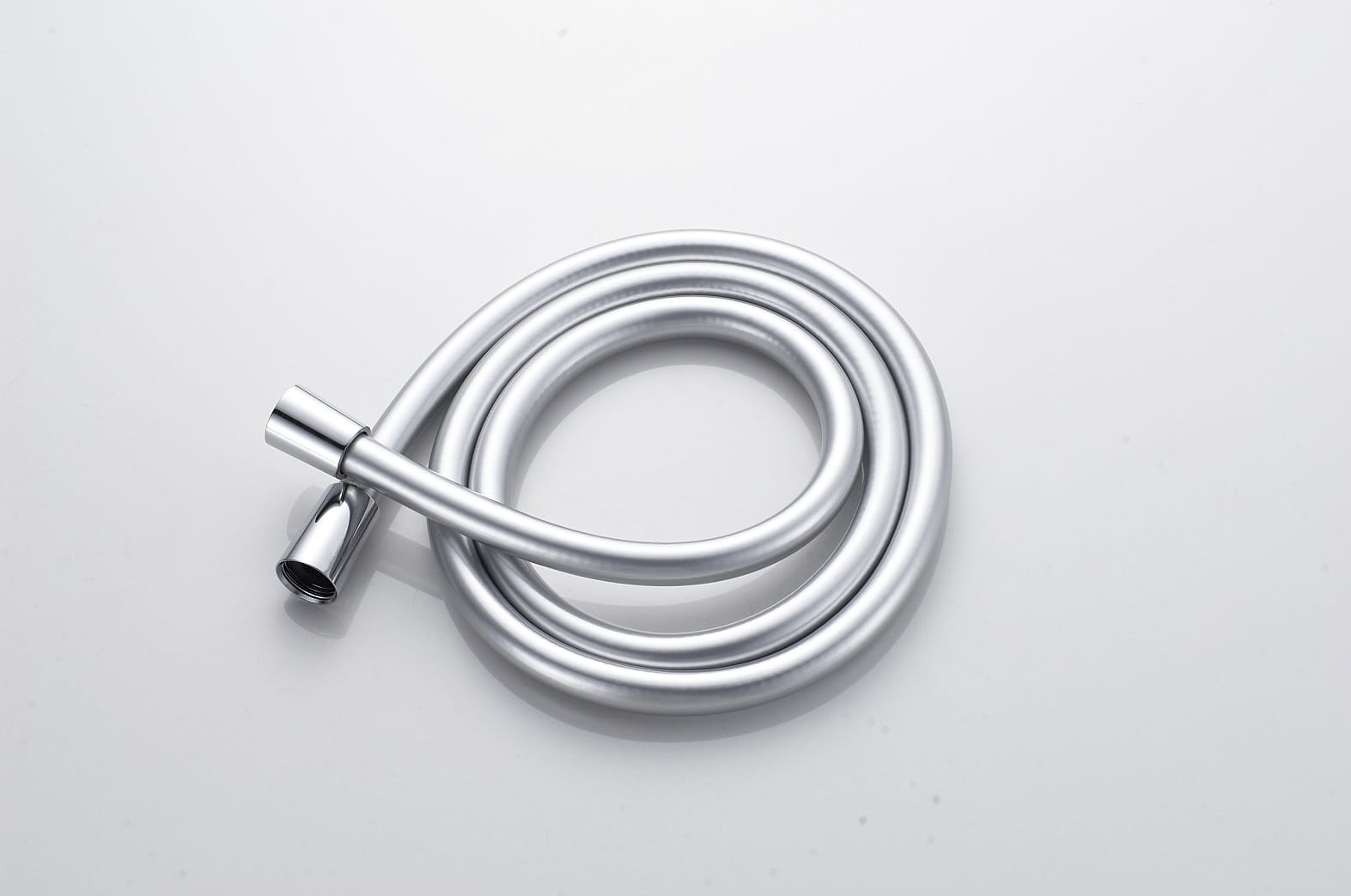 Смеситель для ванны с душем KN-71