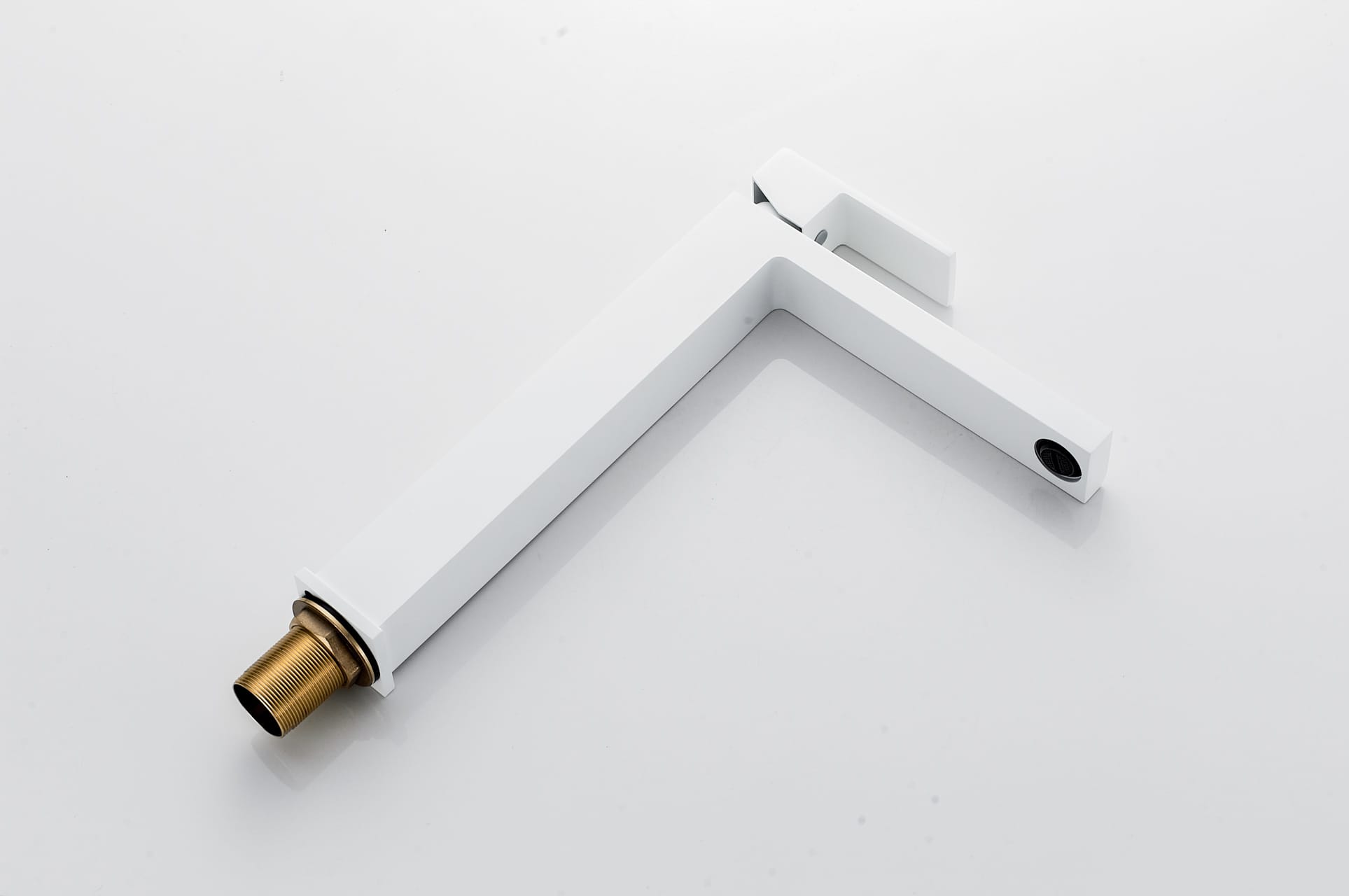 Смеситель для накладной раковины KN-24/WY