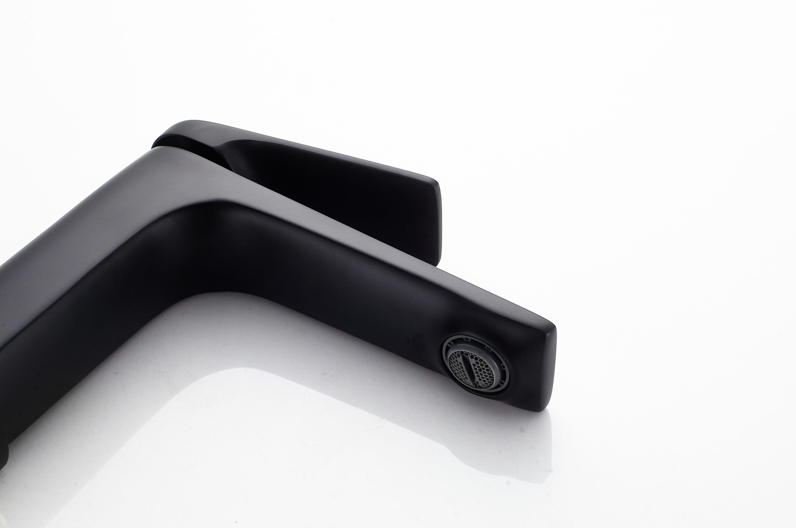 Смеситель для раковины KN-70/BL