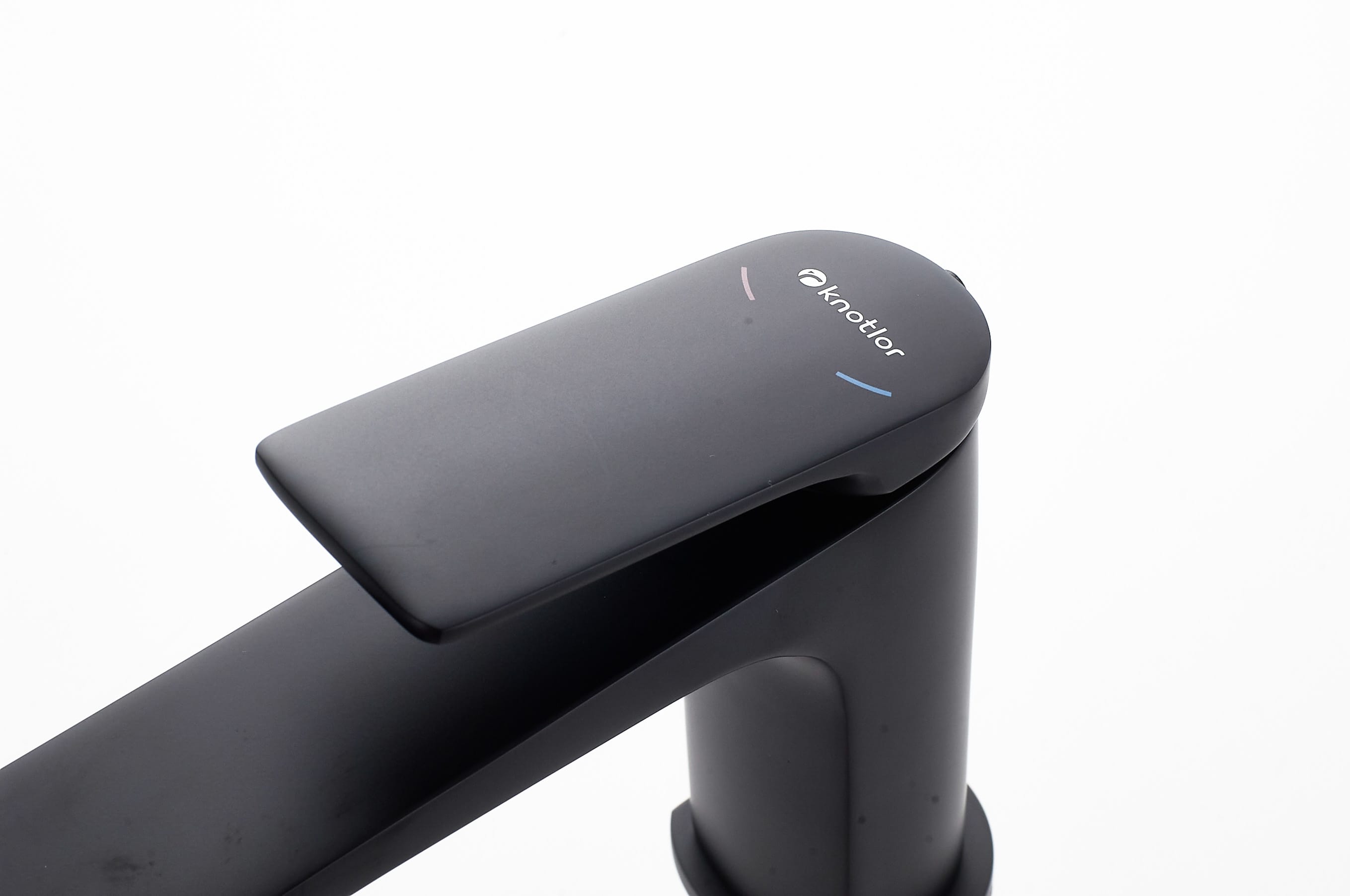 Смеситель для раковины KN-70/BL