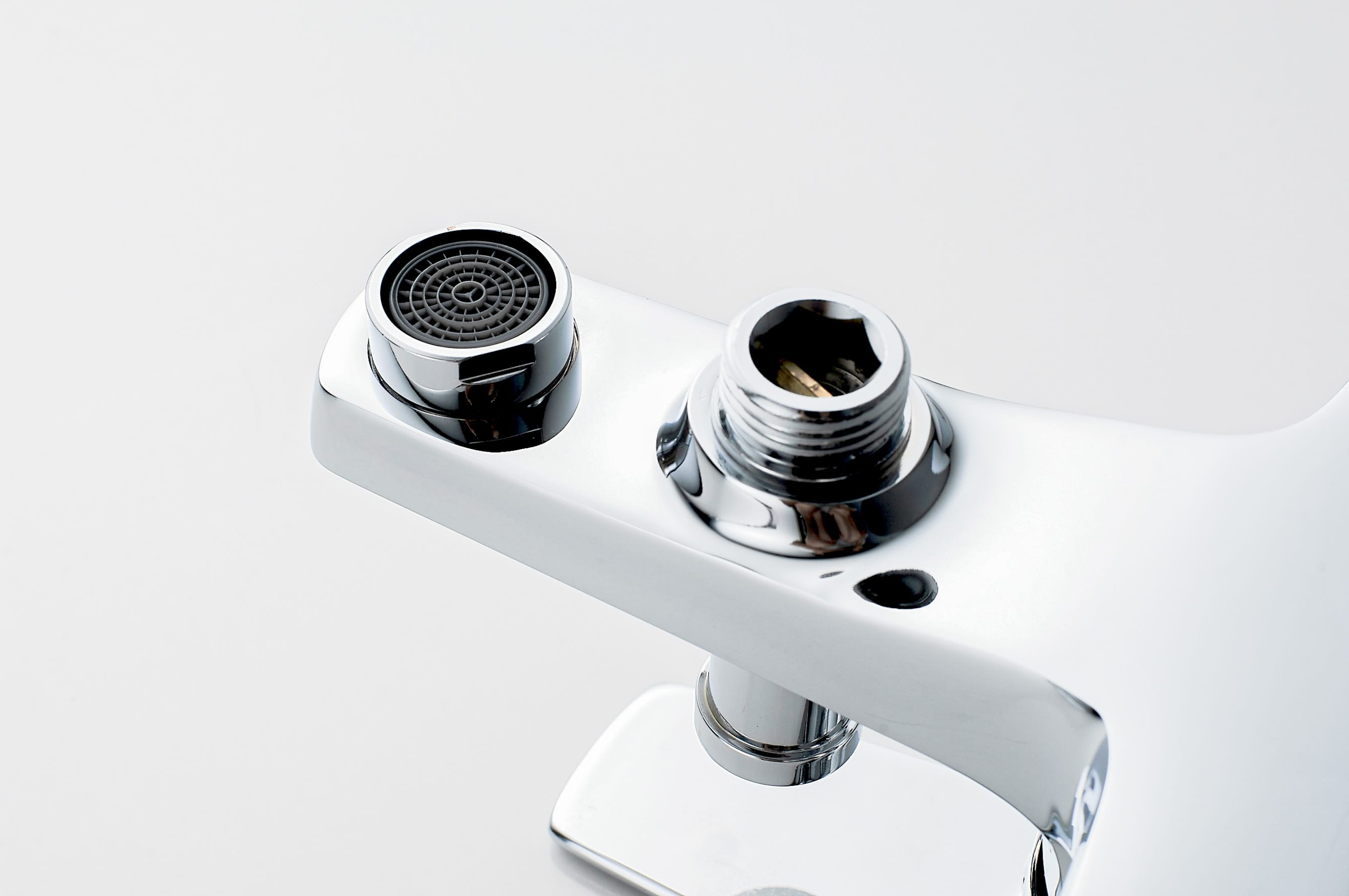 Смеситель для ванны с душем KN-14