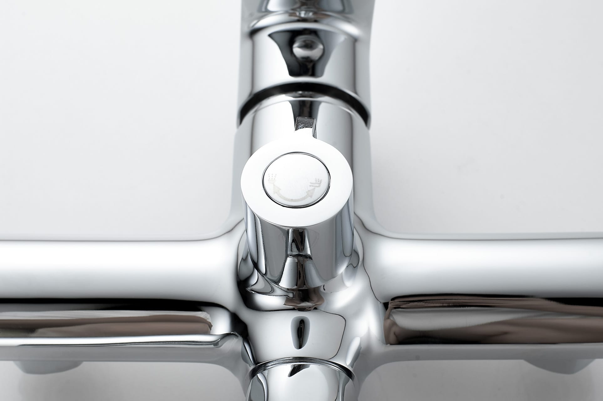 Смеситель для ванны с душем KN-33