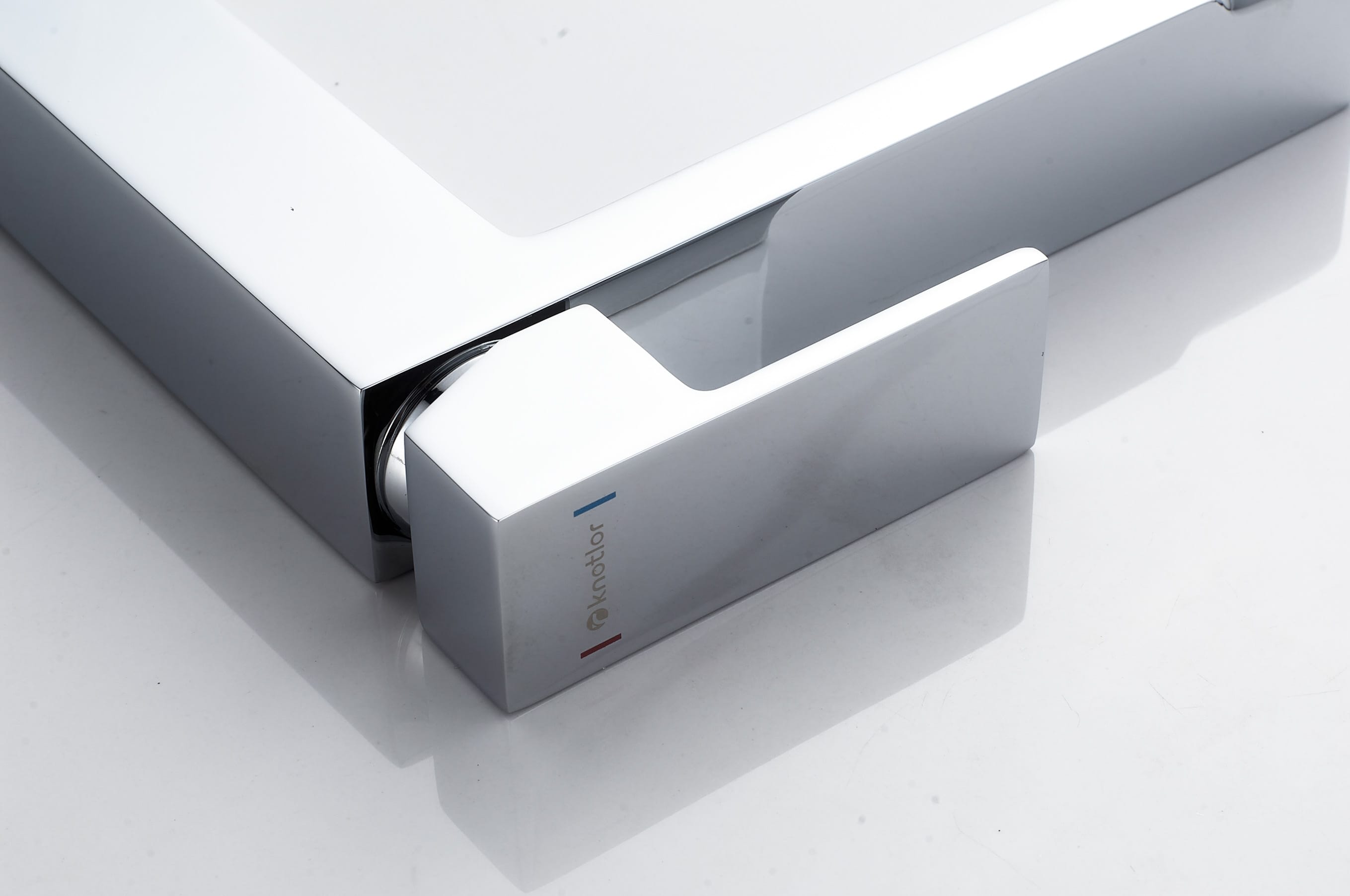 Смеситель для накладной раковины KN-24