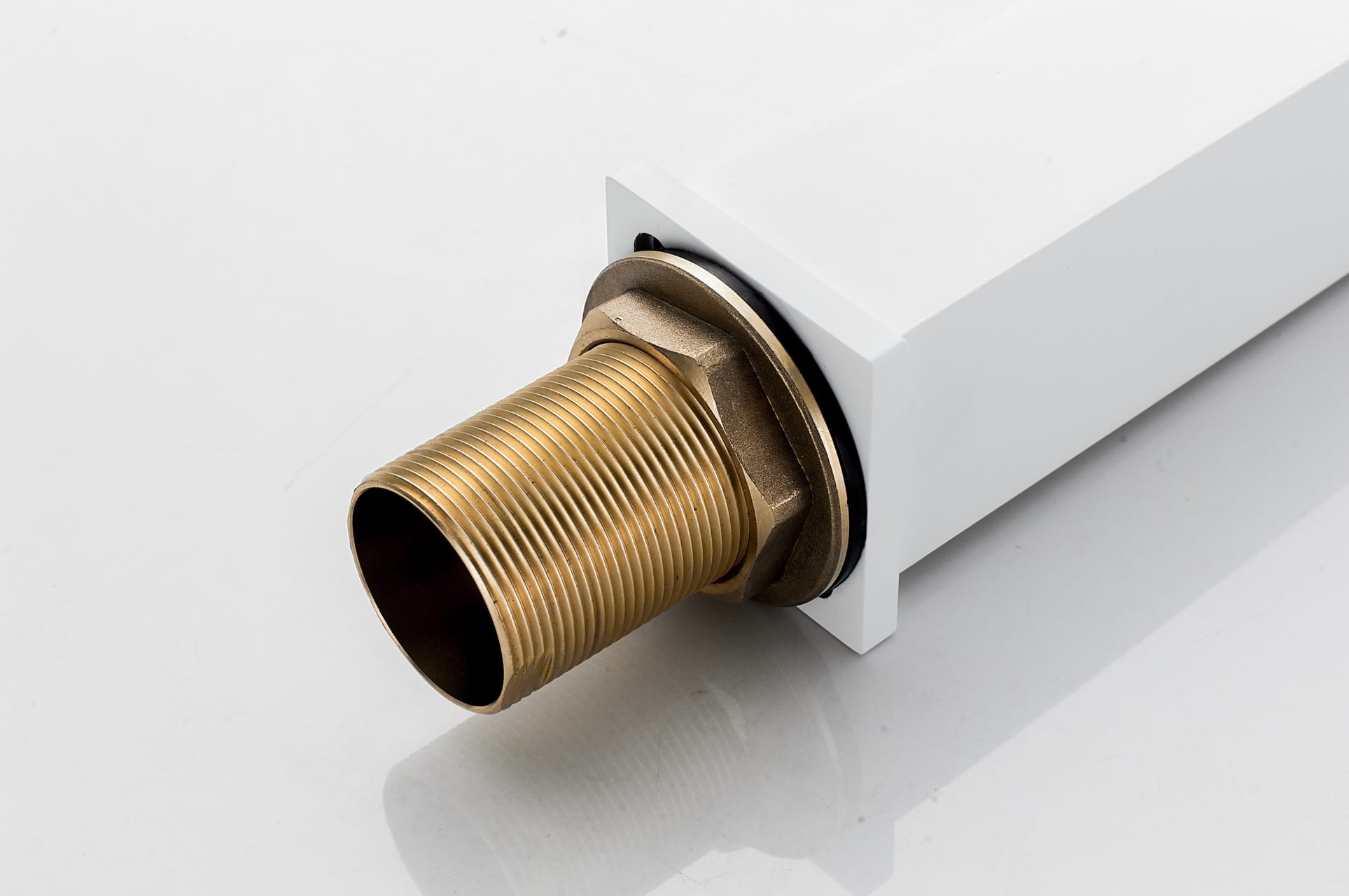 Смеситель для накладной раковины KN-24/WY