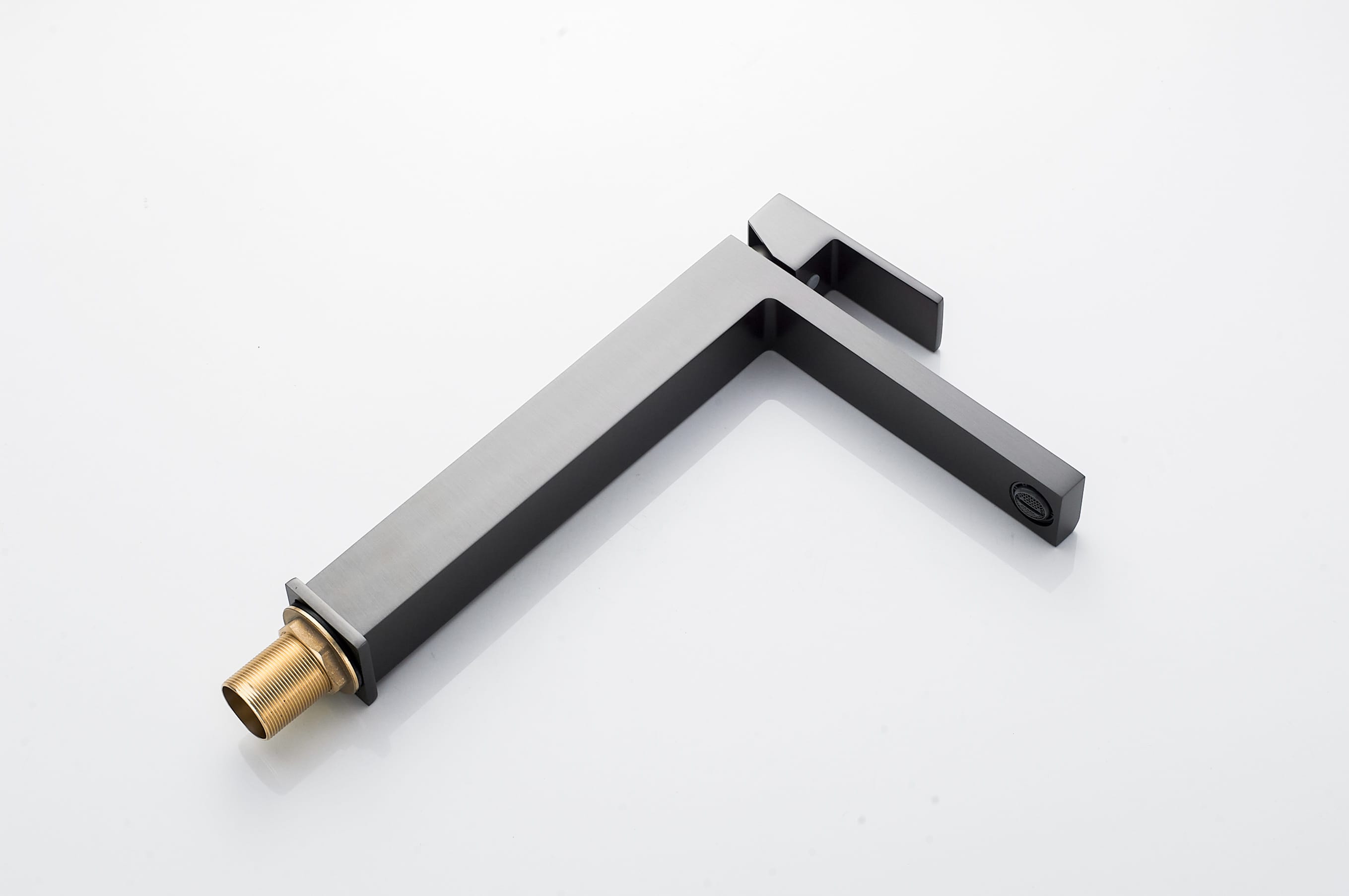 Смеситель для накладной раковины KN-24/GM