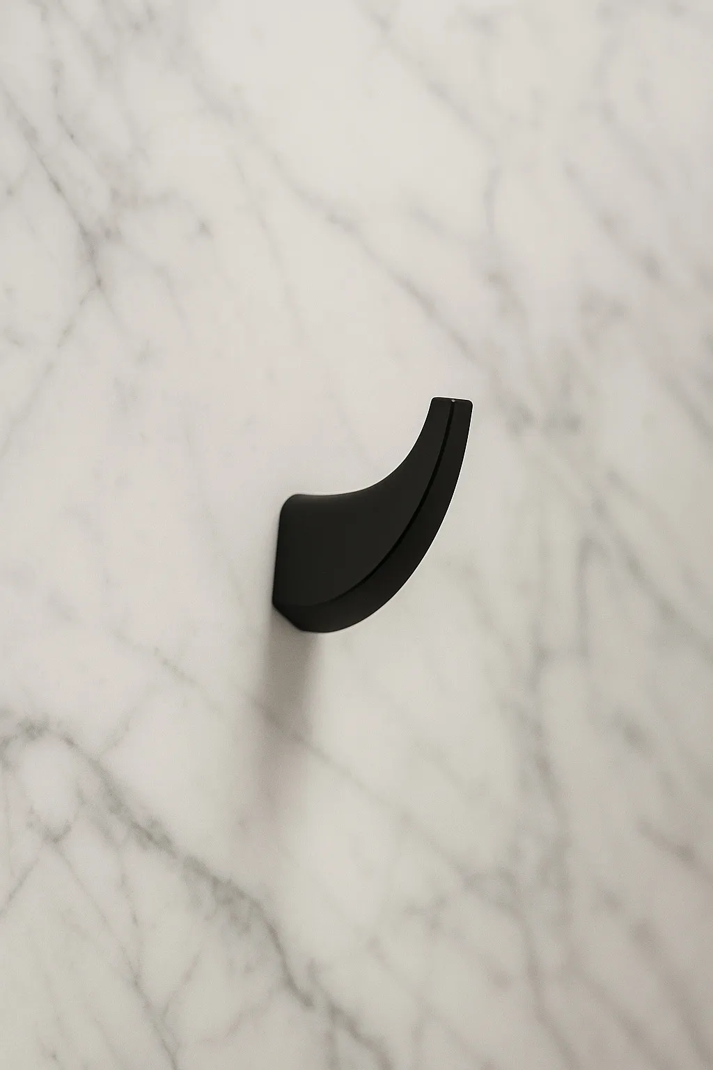 Крючок RH103BL