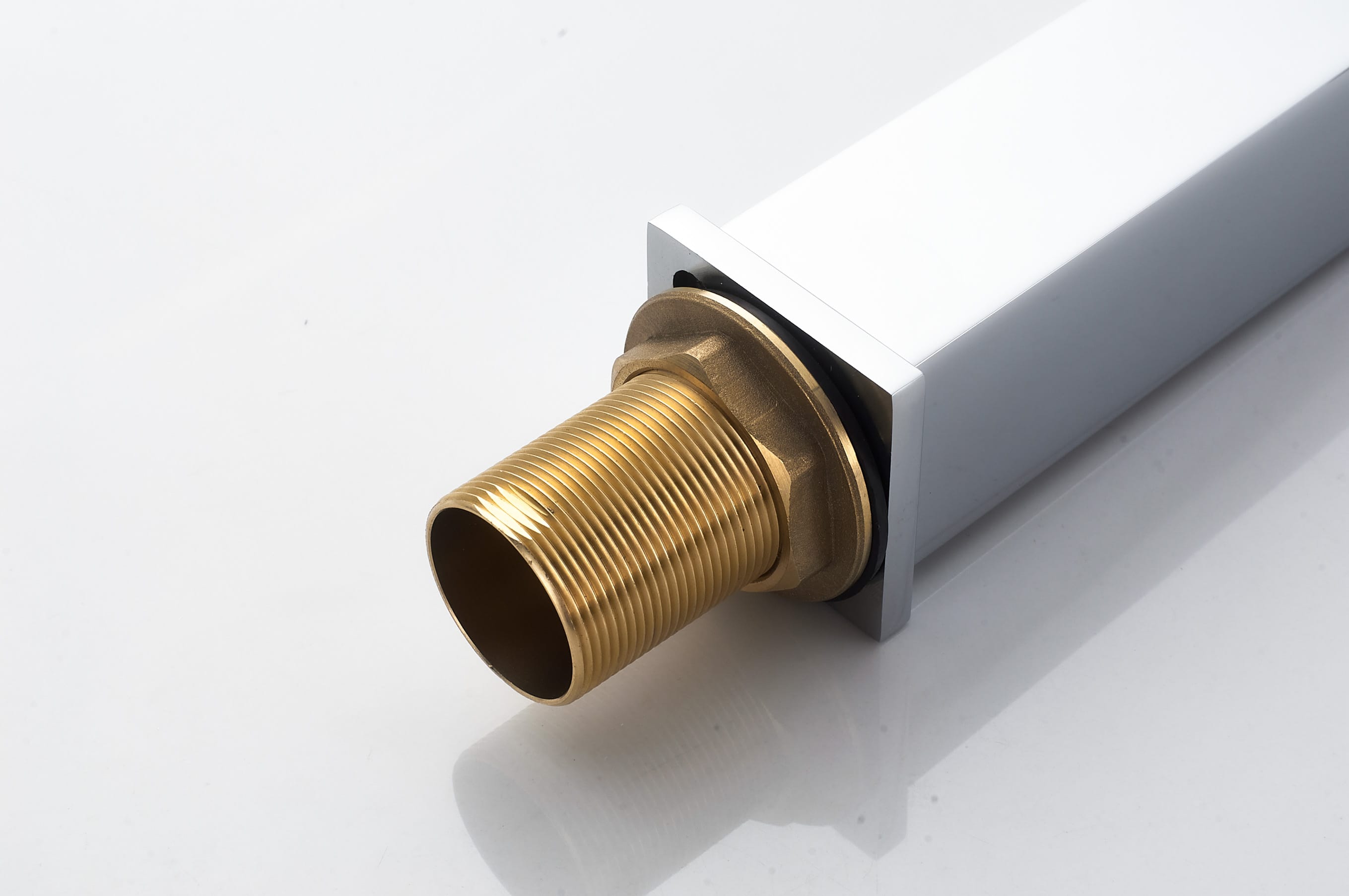 Смеситель для накладной раковины KN-24