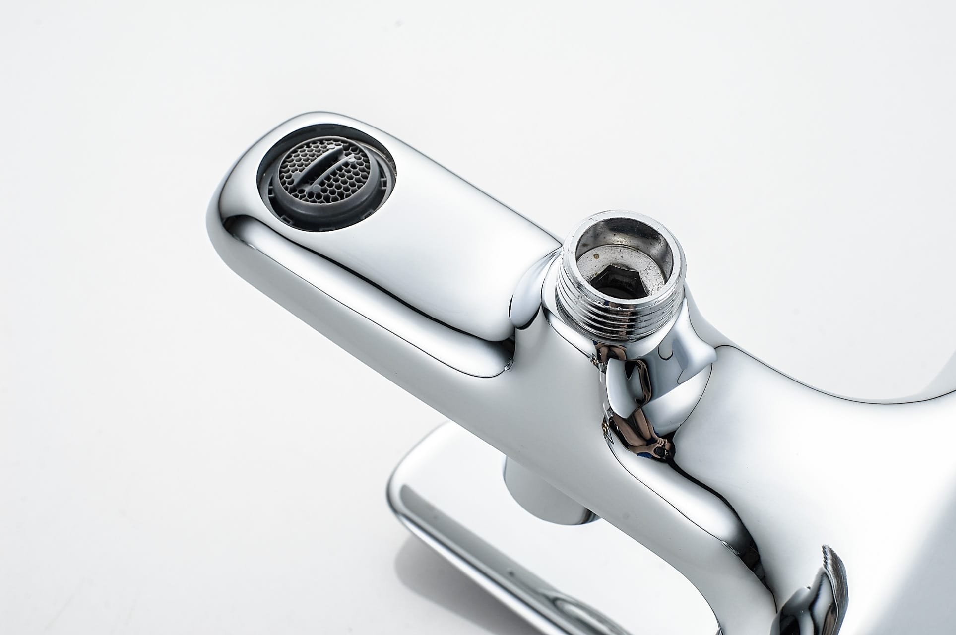 Смеситель для ванны с душем KN-42